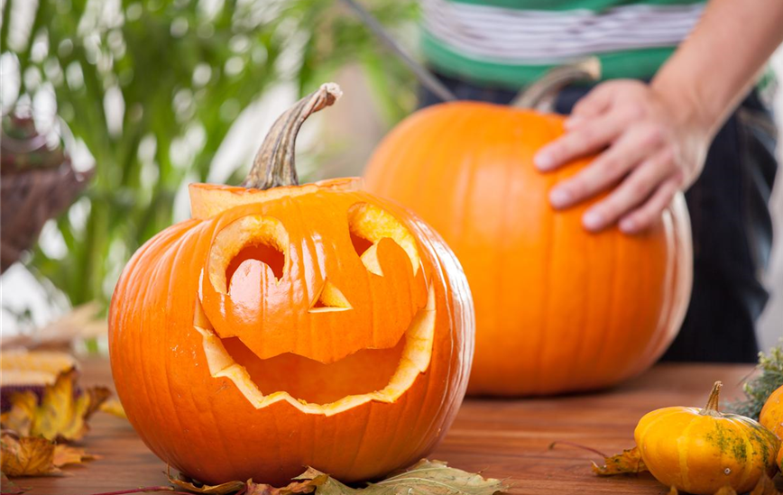 Halloween Kürbis vorbereiten Halloween Kürbis vorbereiten